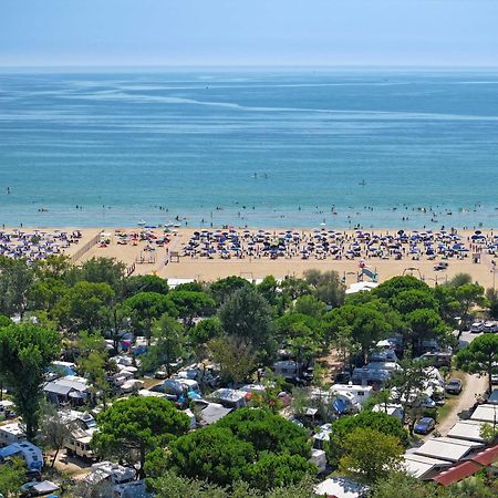 Camping Village Capalonga Бибионе Екстериор снимка