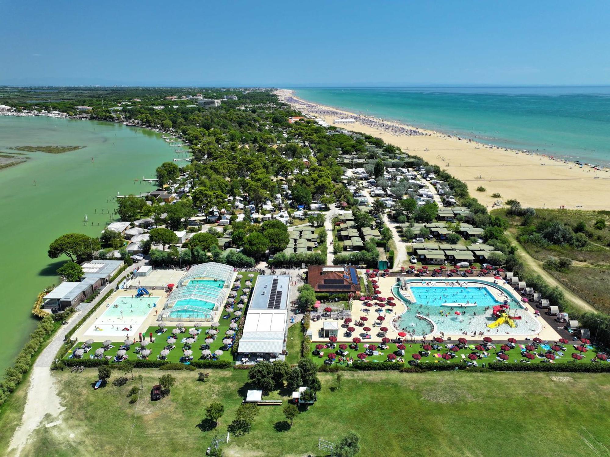 Camping Village Capalonga Бибионе Екстериор снимка
