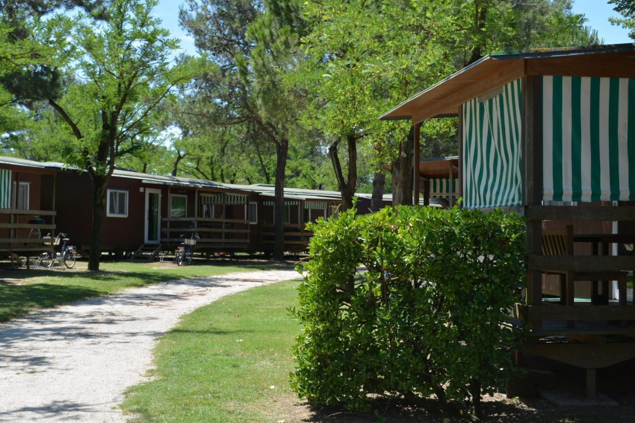 Camping Village Capalonga Бибионе Екстериор снимка