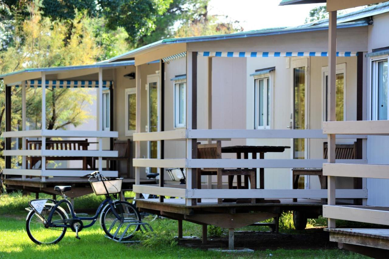 Camping Village Capalonga Бибионе Екстериор снимка