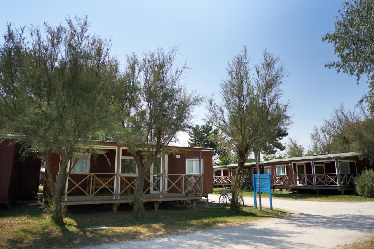 Camping Village Capalonga Бибионе Екстериор снимка