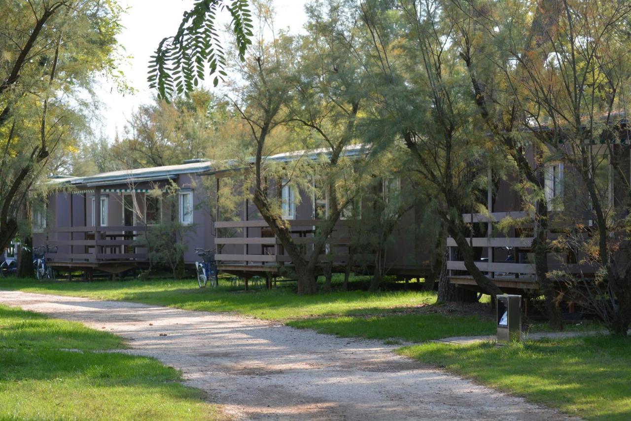 Camping Village Capalonga Бибионе Екстериор снимка
