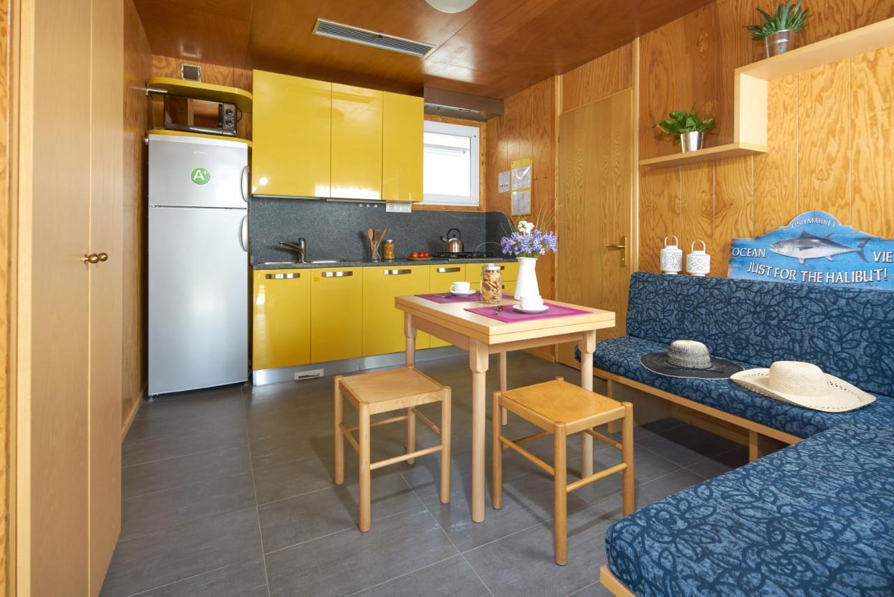 Camping Village Capalonga Бибионе Екстериор снимка