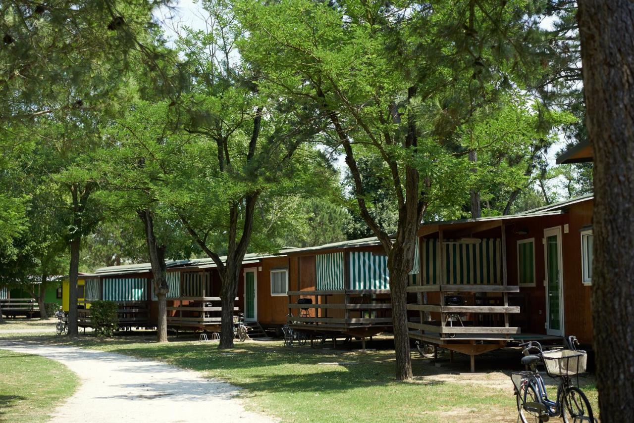 Camping Village Capalonga Бибионе Екстериор снимка