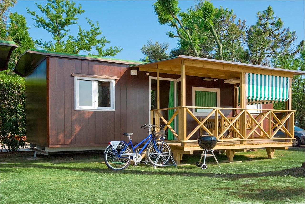 Camping Village Capalonga Бибионе Екстериор снимка